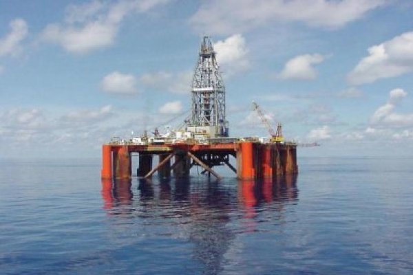 Total caută petrol şi gaze în Marea Neagră